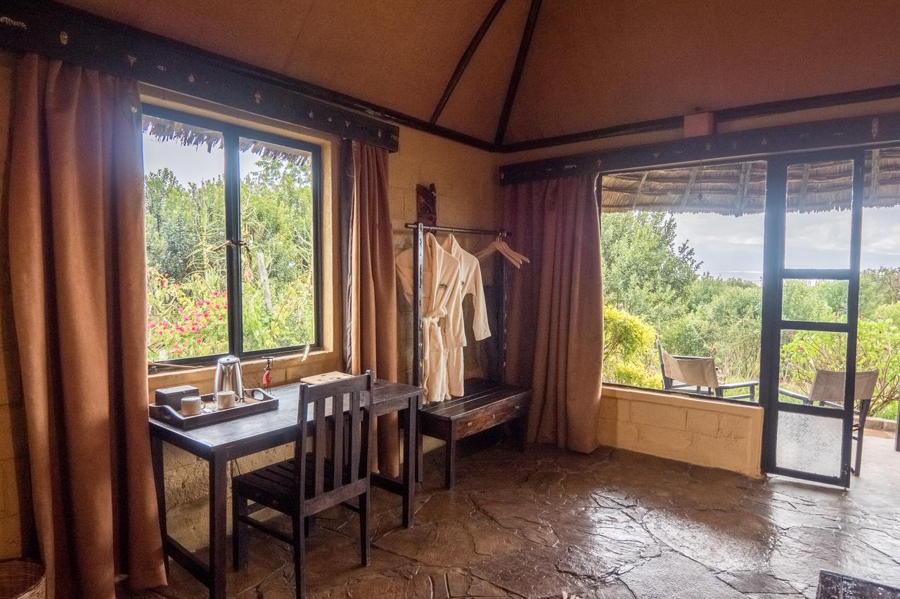 Rhino Watch Safarilodge Mweiga Exterior photo